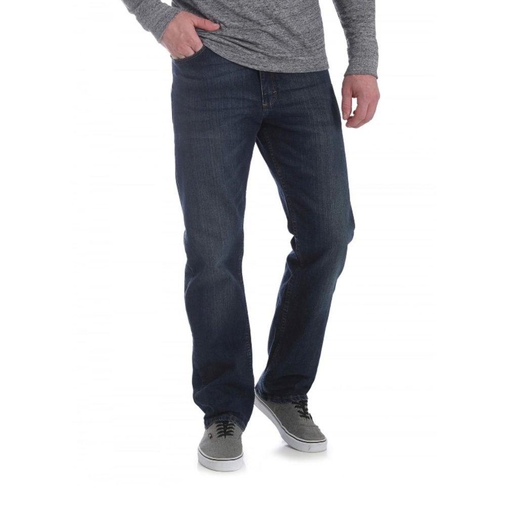 Wrangler relaxed fit with flex jeans, dark denim color